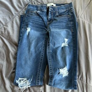 Women’s distressed jeans